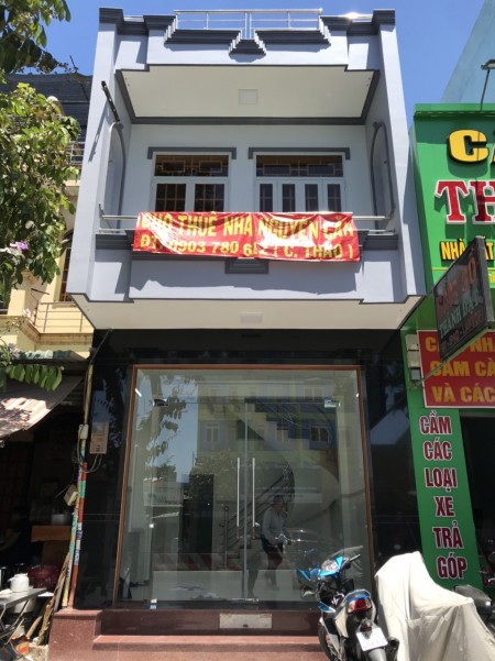 Nhà mặt tiền ễ dàng cho thuê và bán lại với giá cao