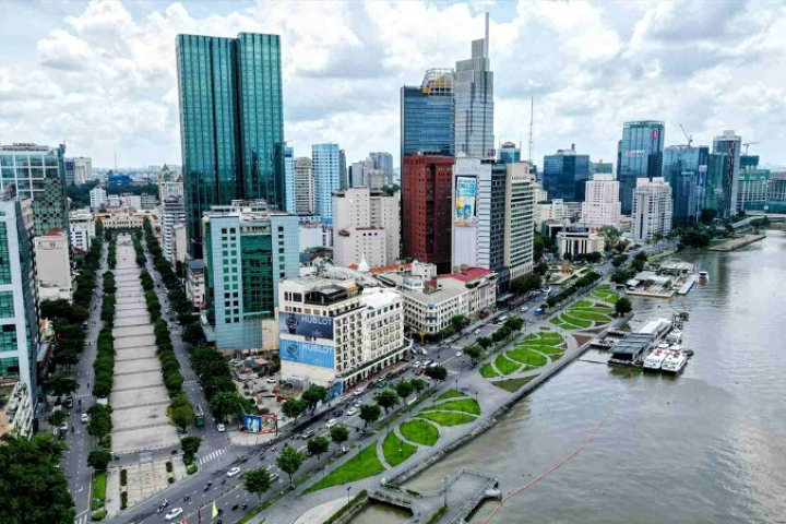 Trong ngắn hạn, sáp nhập tỉnh có thể gây ra những đợt sốt đất cục bộ