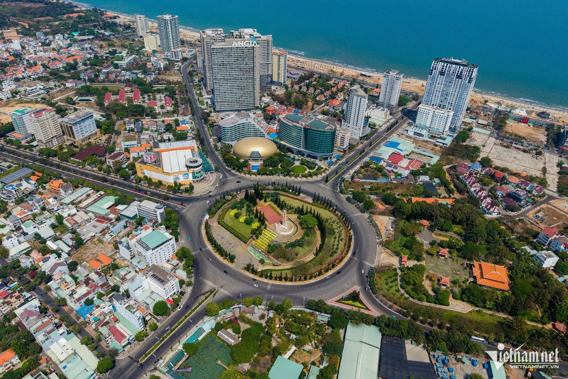 Có thể là hình ảnh về đường và đường chân trời