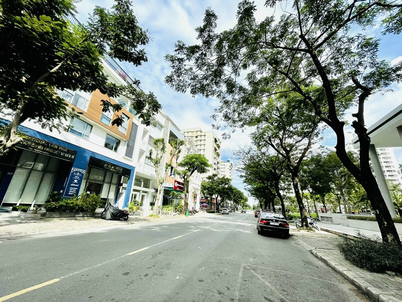bán nhà Quận 7