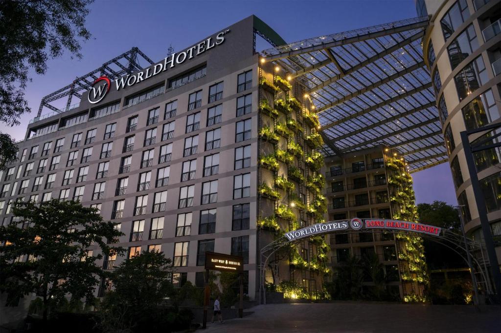 WorldHotels Long Beach Resort Phu Quoc 